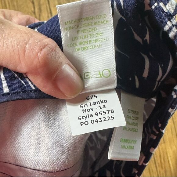 Lilly pulitzer pants - Picture 10 of 13